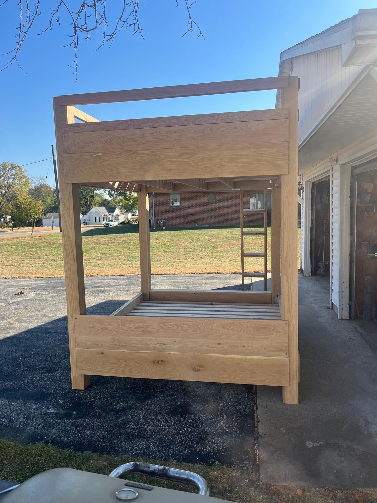 Solid Wood King Size Bunk Bed — Heavy Duty 5x5 Post Frame | Built for Cabins, B&B and Guest Rooms